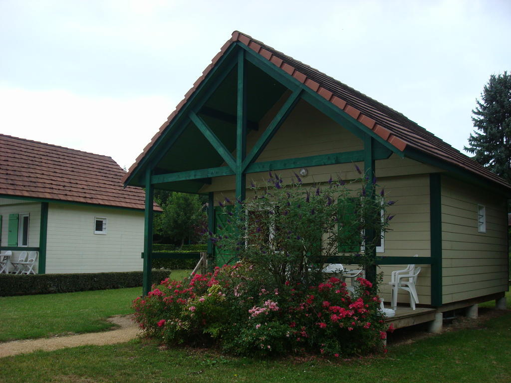 Village-Chalets Le Ru Du Pre Deux Rivieres Room photo